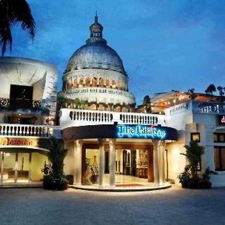 The Palais Hotel Dago Bandung Exterior foto